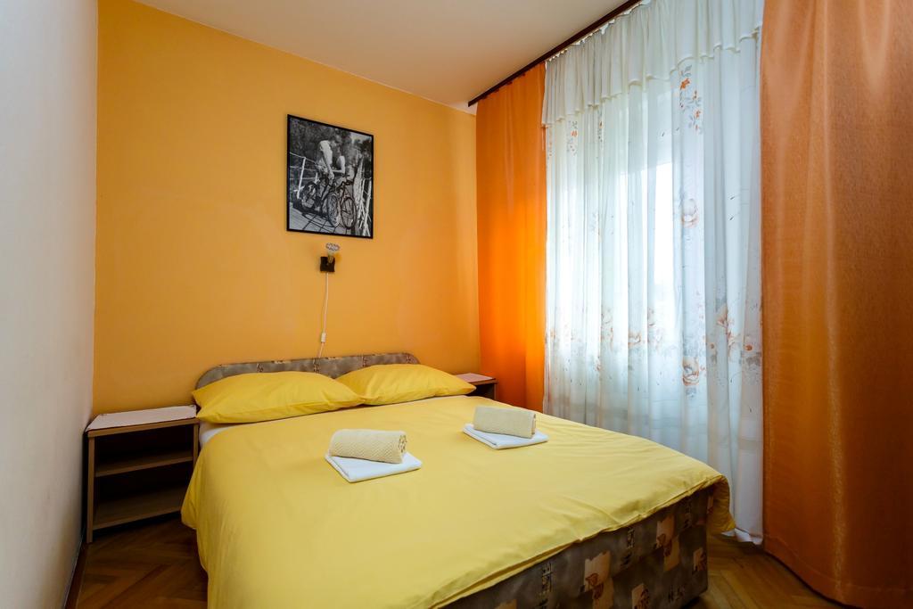 Apartment Meri Крк Екстер'єр фото