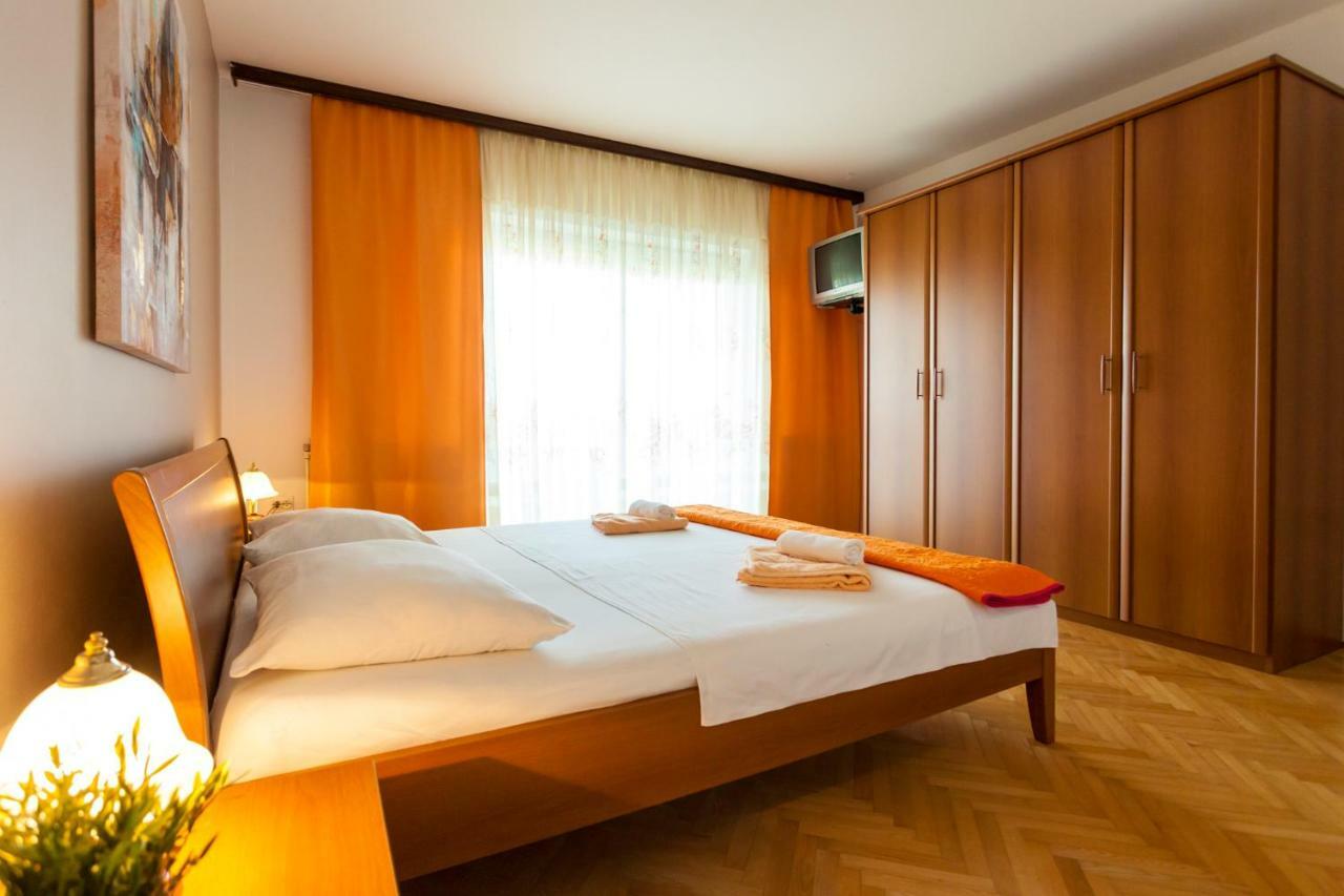 Apartment Meri Крк Екстер'єр фото